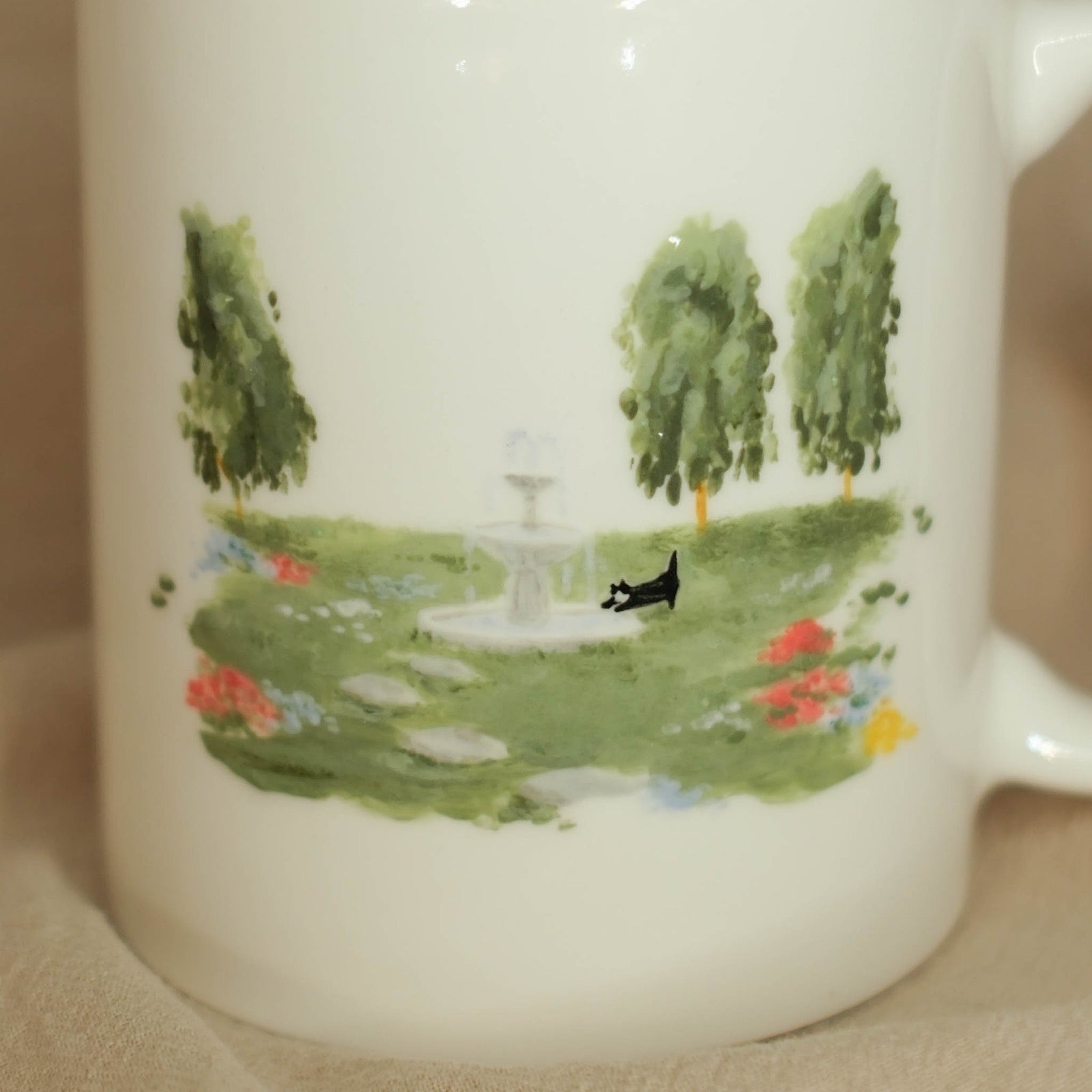 Curious Paw - Mug