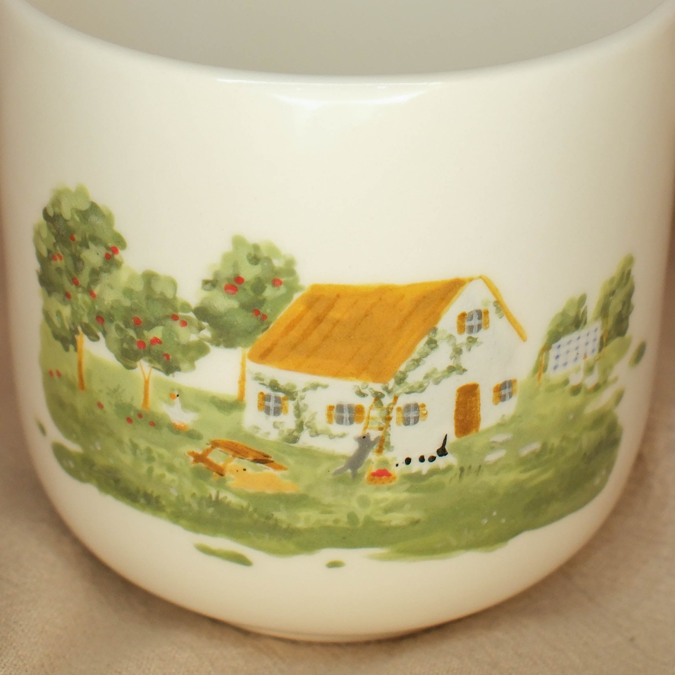 Right Outside the House - Cup